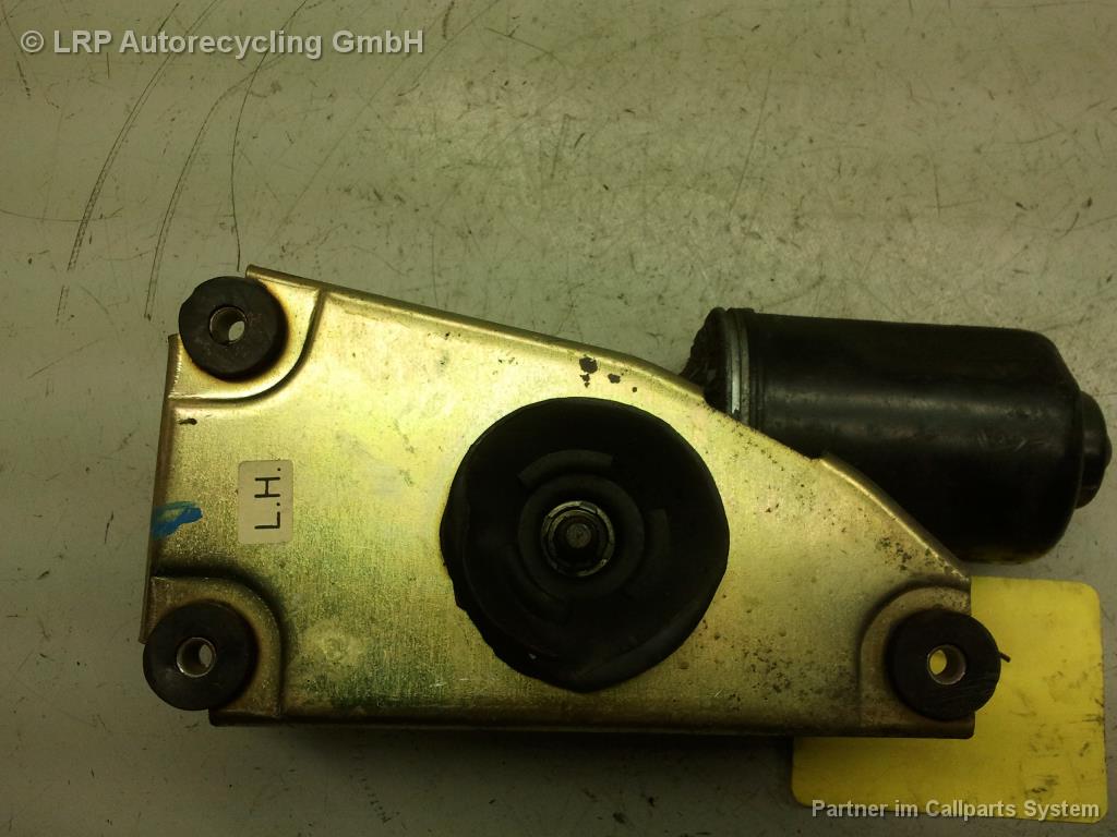 Opel Corsa original Wischermotor vorn 22115682 BJ1991