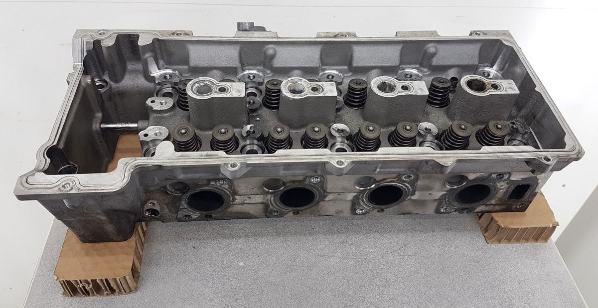 Mercedes S Klasse W220 Zylinderkopf links Bj2003 4,0CDI V8 184kw