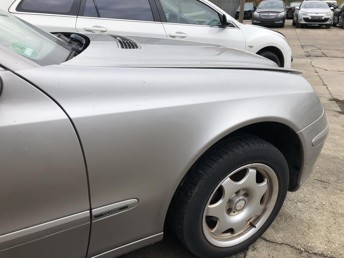 Mercedes W211 Limo E Klasse Kotflügel vorn rechts Beifahrer 723 Cubanitsilber