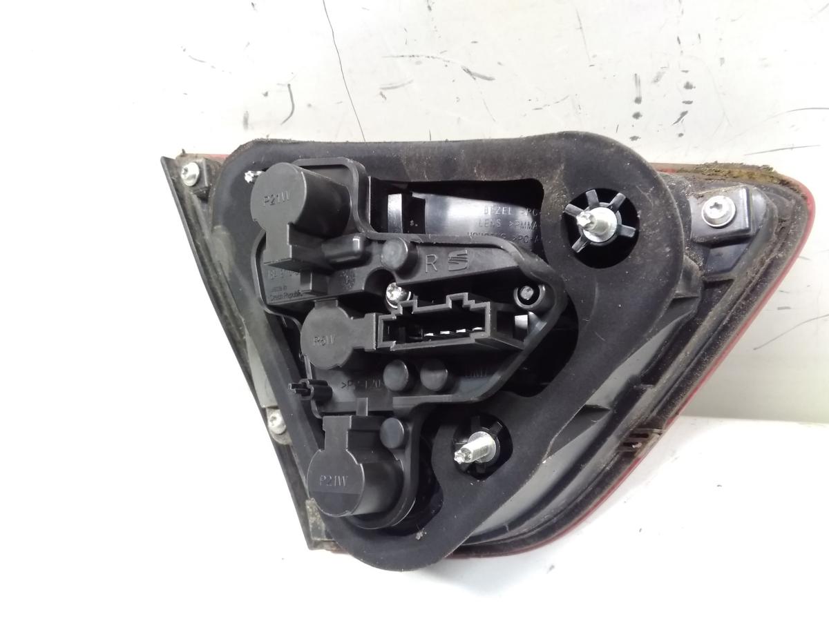 Seat Toledo 4 KG original R&uuml;ckleuchte Schlussleuchte rechts innen BJ2015