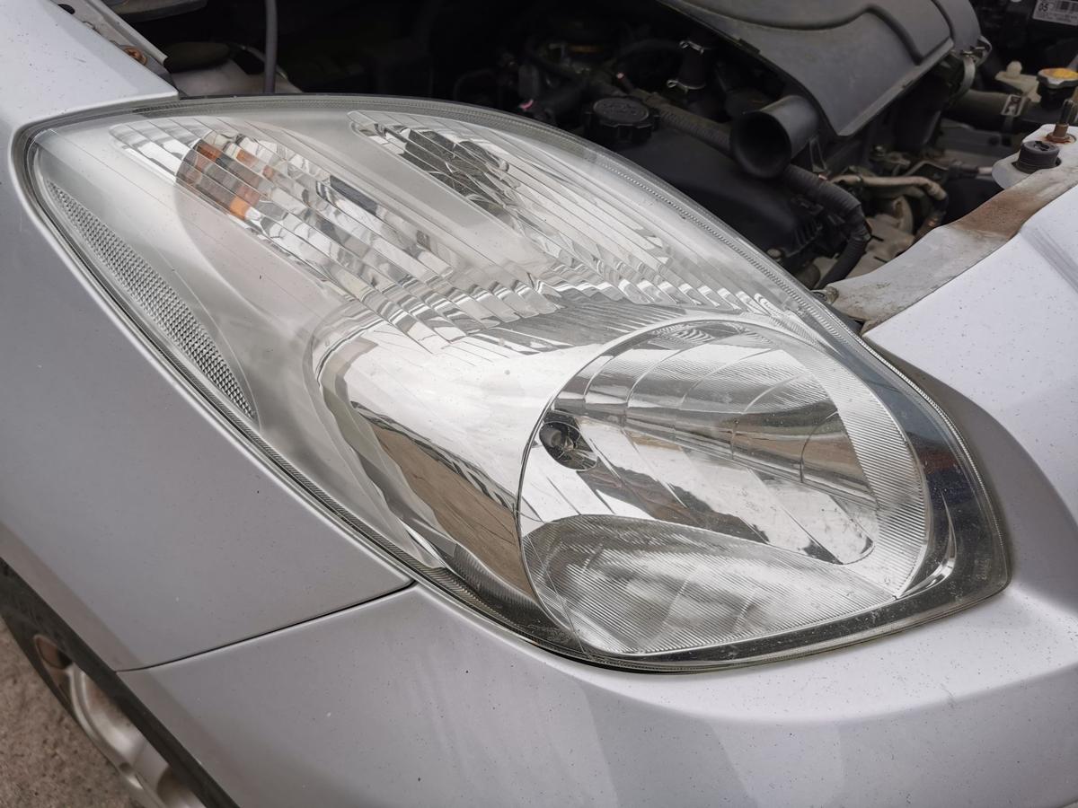 Toyota Yaris P9 Scheinwerfer Hauptscheinwerfer Frontscheinwerfer vorn rechts FRA
