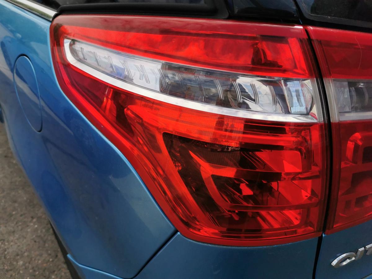 Citroen C4 Picasso U Rückleuchte Schlussleuchte Rücklicht aussen links 5 Sitzer