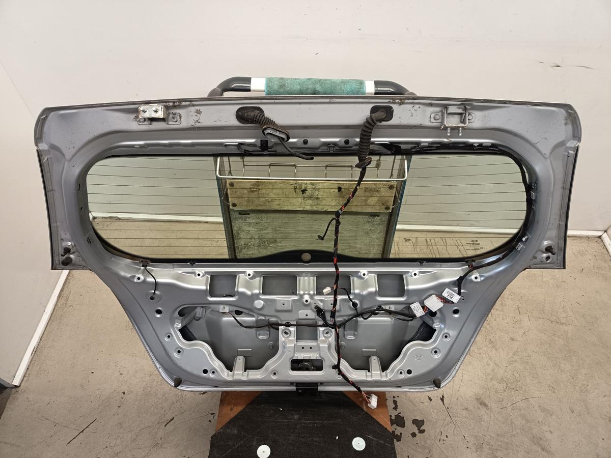 Kia cee&acute;d ED original Heckklappe mit Scheibe (Roh) 9S Kirunasilber Bj 2009