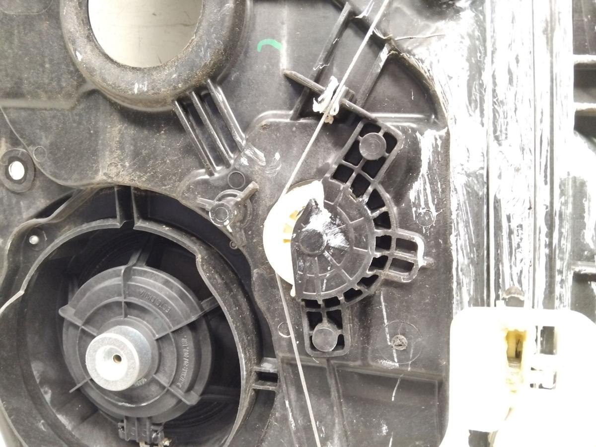 Hyundai i30 Kombi GD orig Fensterheber hinten rechts elektrisch BJ2015 ohne Motor