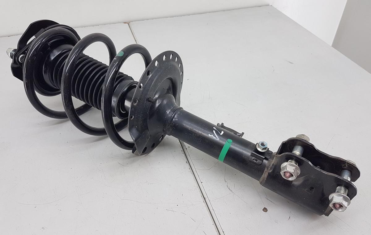 Mitsubishi Eclipse Cross Federbein vorn links Bj2023 54303W080P 2,4 72kw Allrad