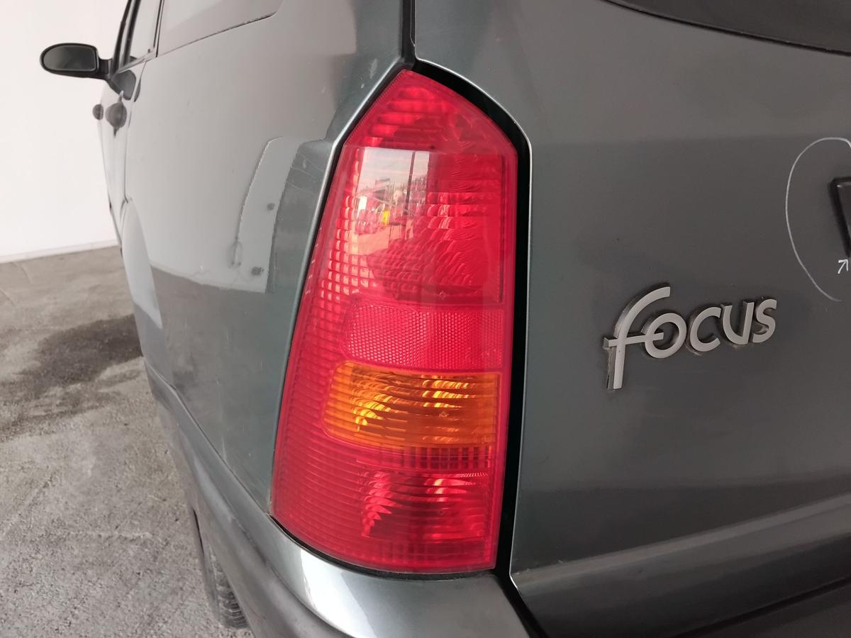 Ford Focus 1 Turnier original Rückleuchte Heckleuchte links BJ2003 Kombi