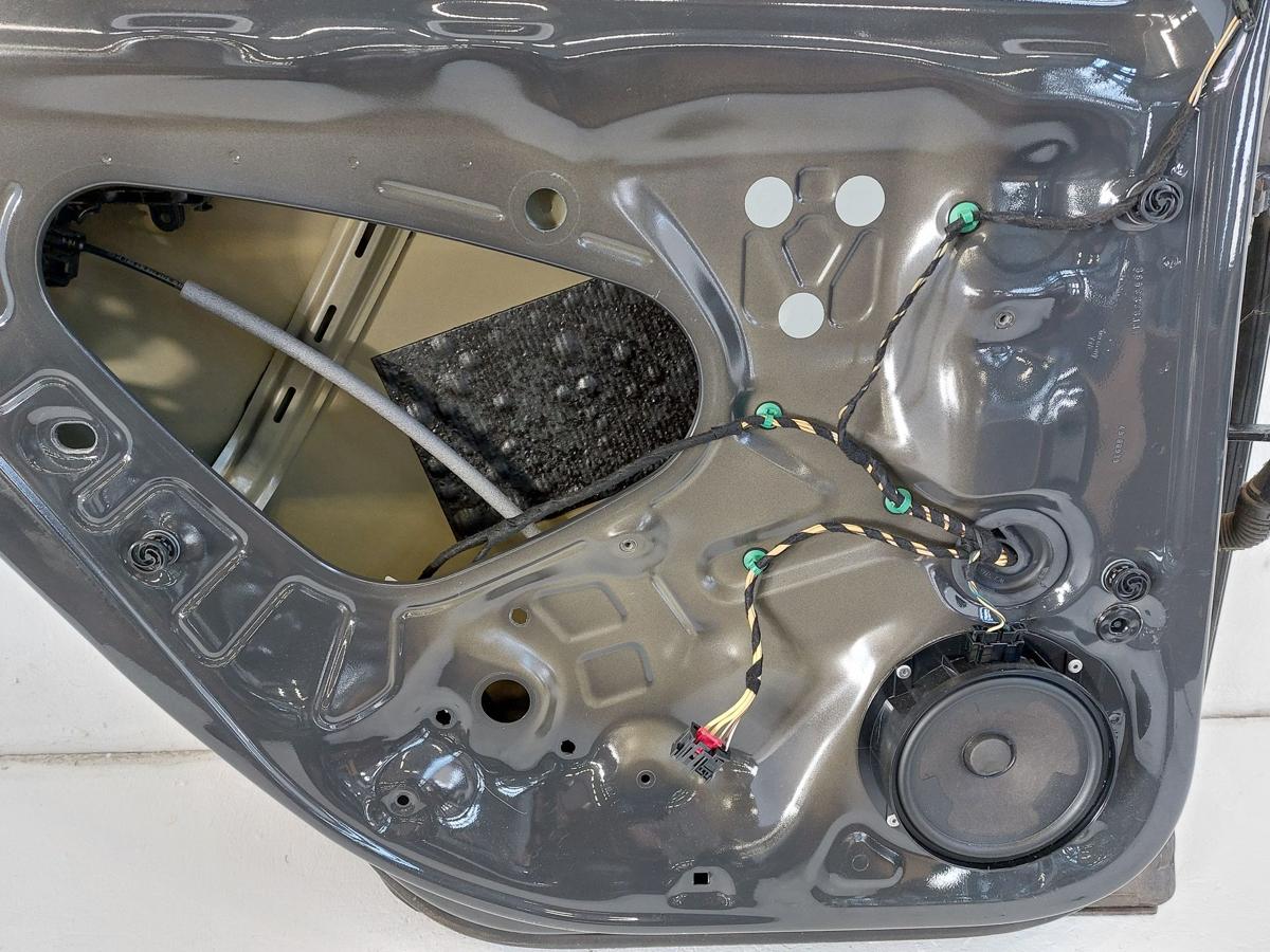 VW Passat 3G B8 Limo Tür hinten links Fondtür Rohbau LI7F Uranograu