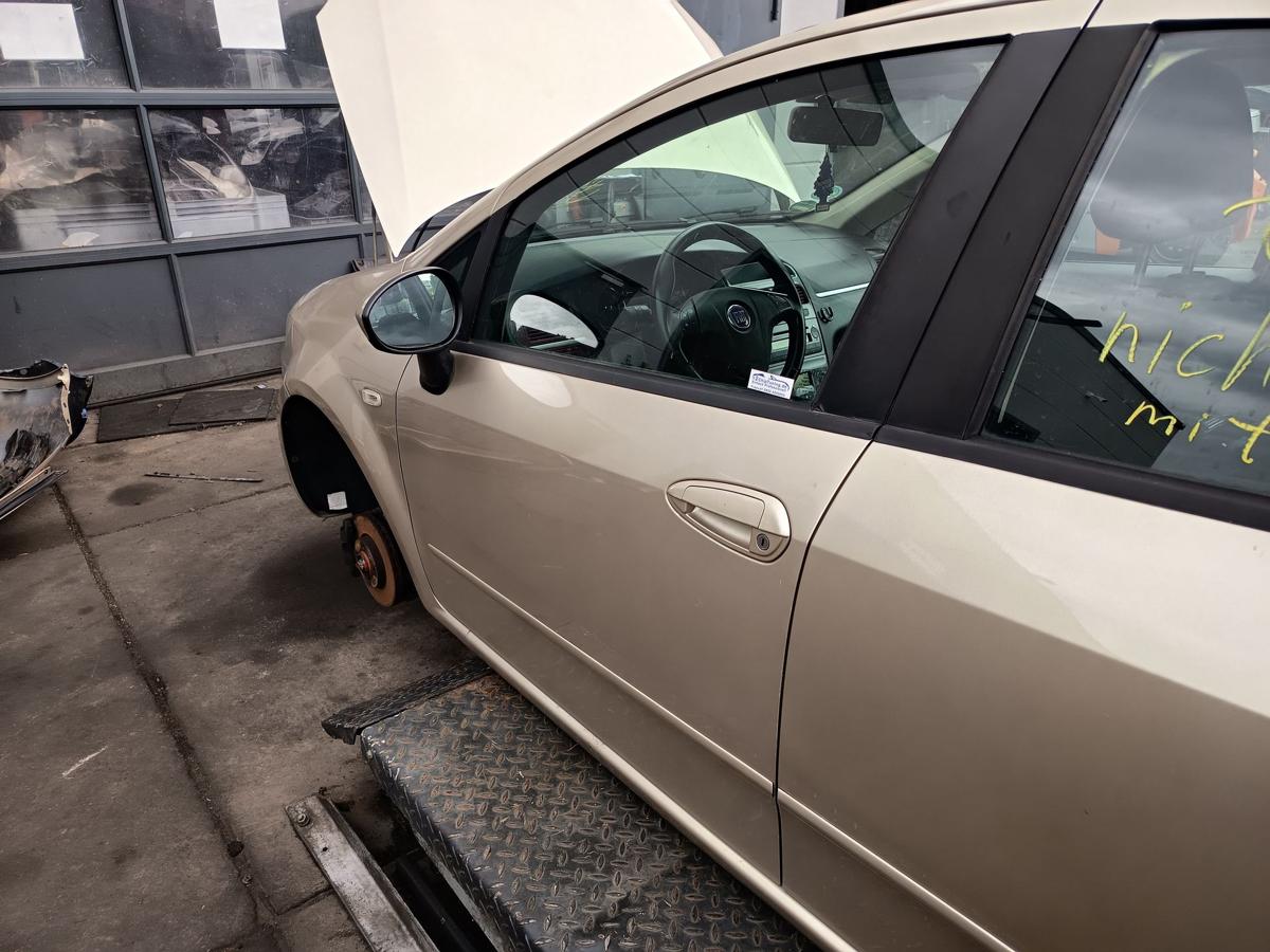 Fiat Linea original Tür vorn links Fahrer 261/A Elfenbein Bj 2008