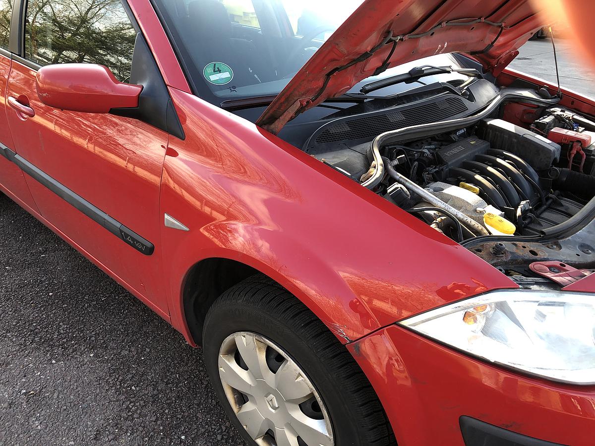 Renault Megane 2 Grand Tour Kotflügel rechts Fender Plastik OV727