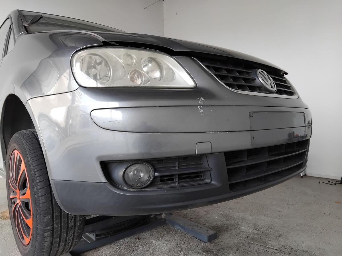 VW Touran 1T original Stoßstange Stossfänger vorn LD7X platinumgrey BJ2006 VW Touran 1T original Stoßstange Stossfänger vorn LD7X platinumgrey BJ2006