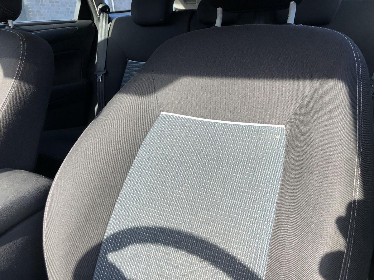 Ford Mondeo MK4 BA7 Turnier Sitz vorn links Stoffsitz Autositz mit Heizung