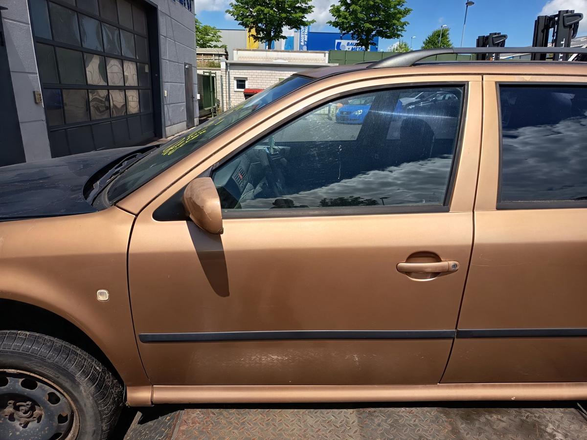 Skoda Octavia 1U original T&uuml;r vorn links Fahrer Rohbau F8G Atamacabeige Bj 2001