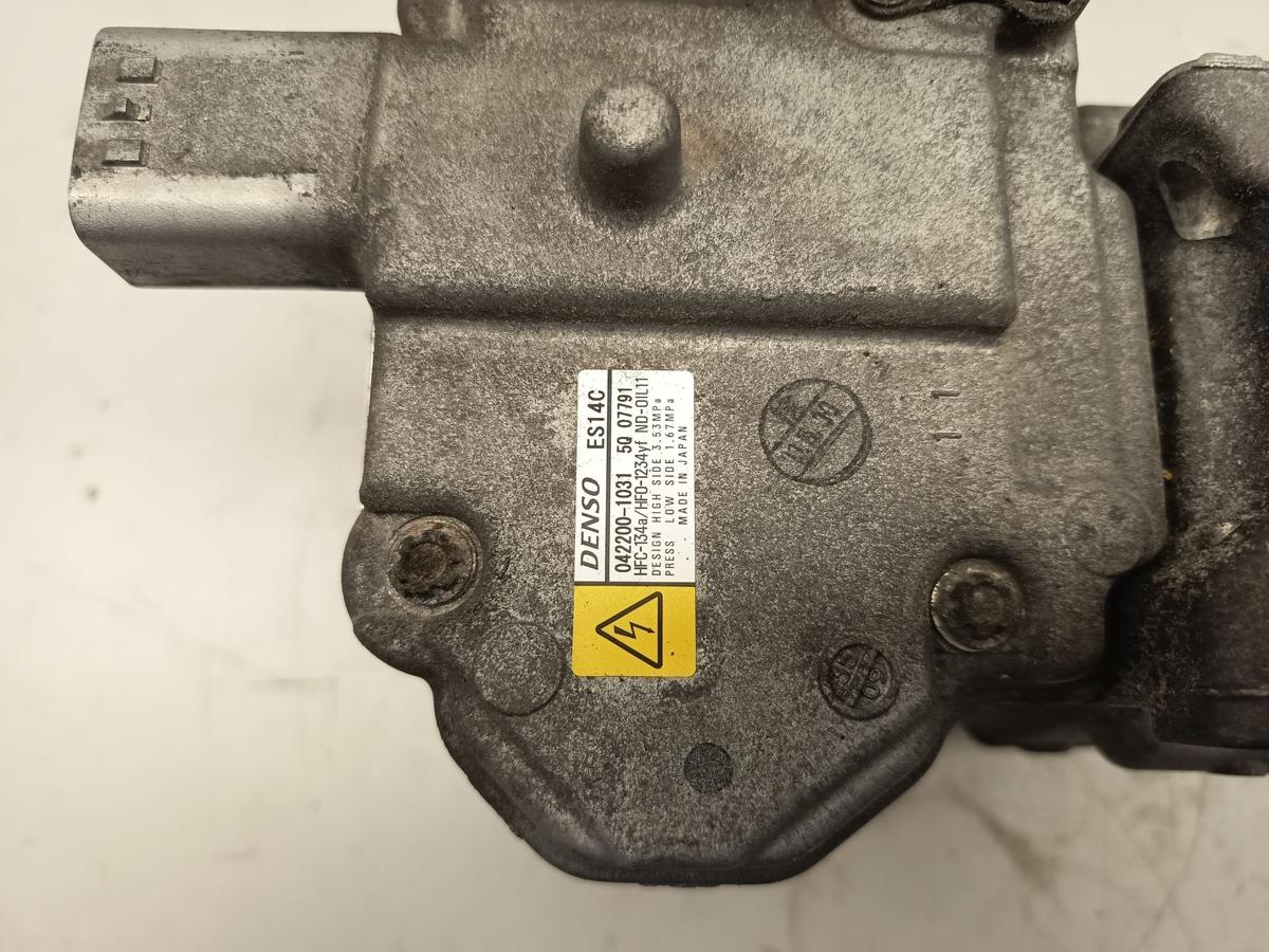 Toyota Auris E18 original Klimakompressor AC 0422001031 1234yf Bj 2013