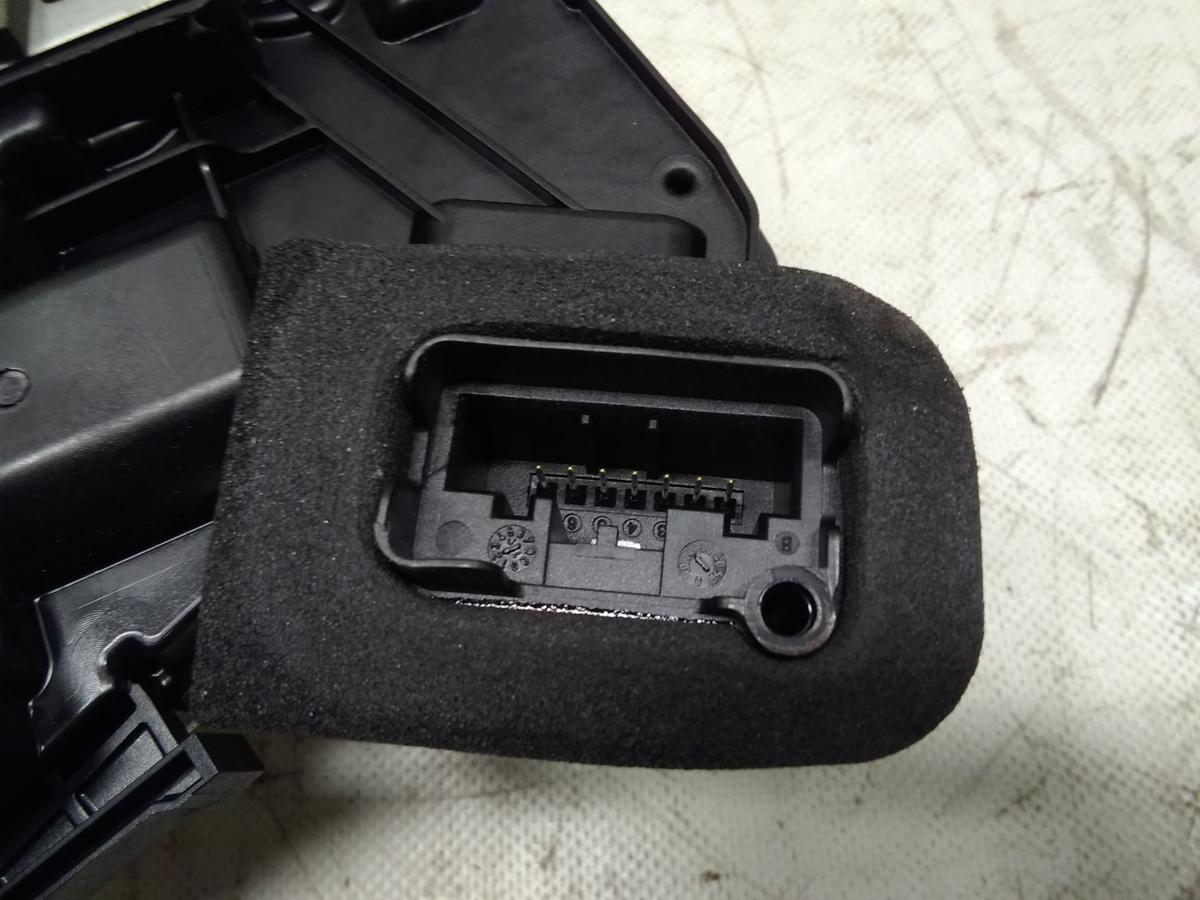 VW Golf Sportsvan original Türschloß hinten links mit ZV Bj.2014