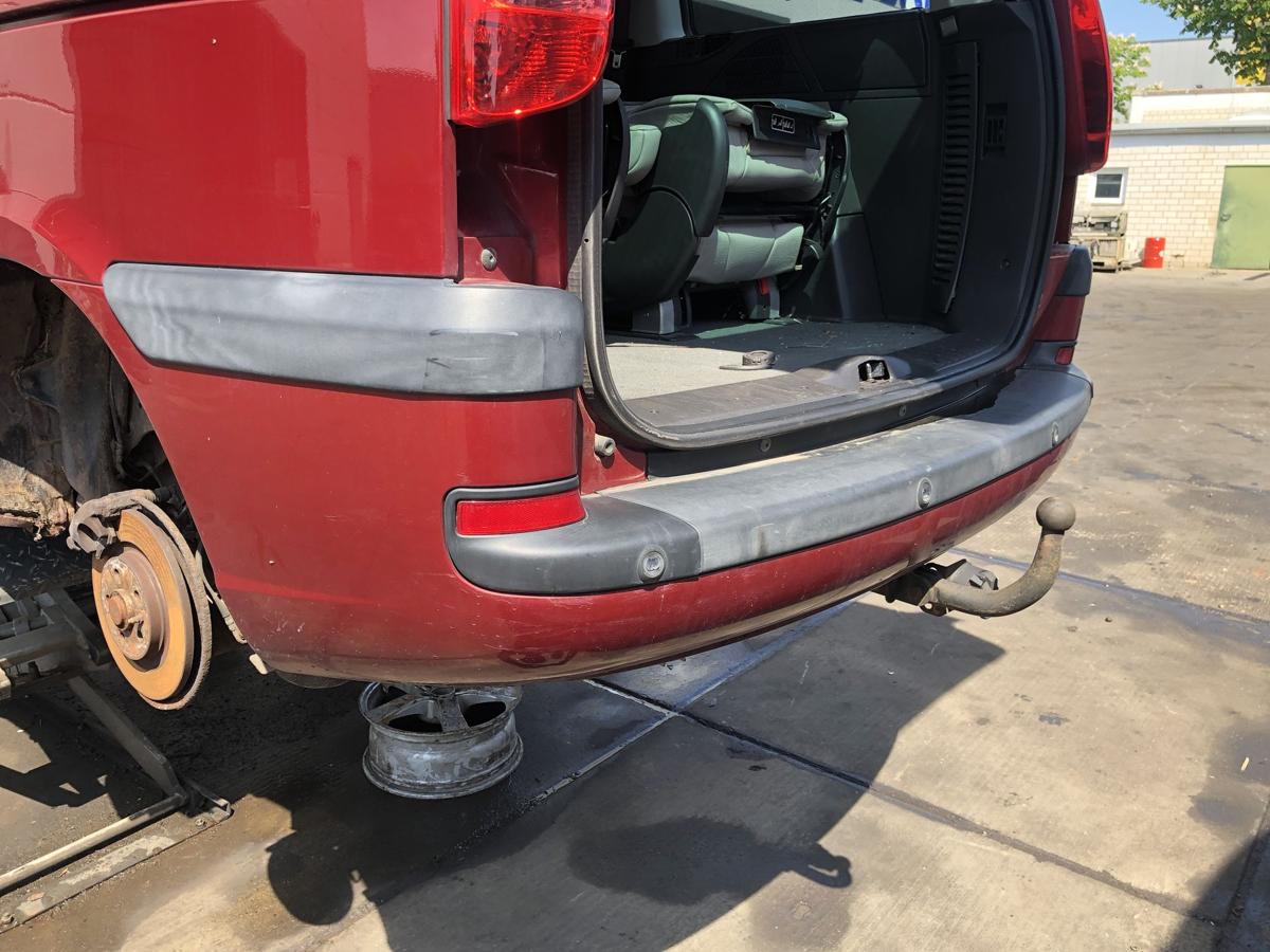 Peugeot 807 original Stoßstange Fänger hinten/Heck KKQ Tiefrot Bj 2004