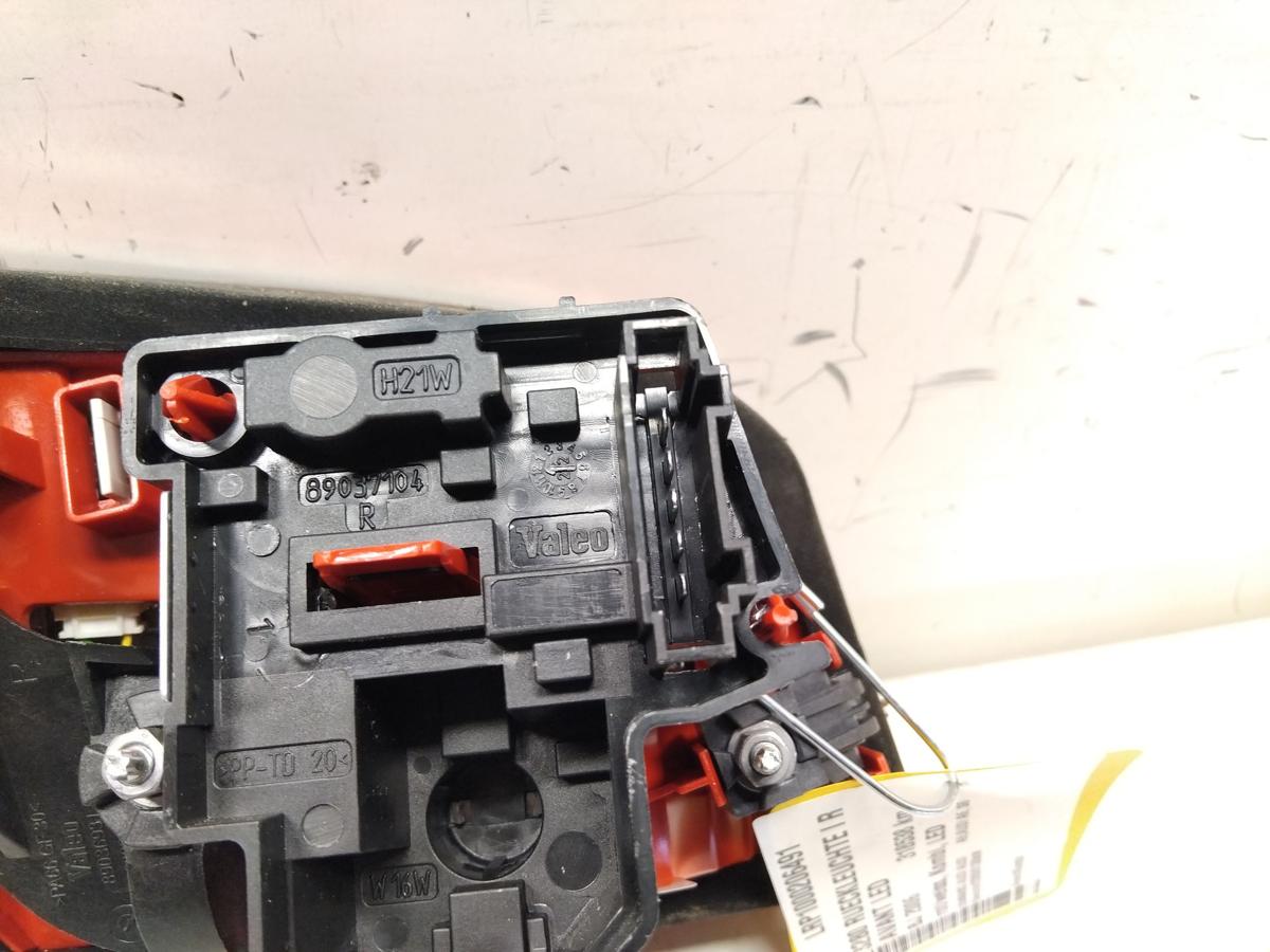 Audi A6 4F Avant R&uuml;ckleuchte Heckleuchte rechts innen LED Valeo 89317069 BJ2006