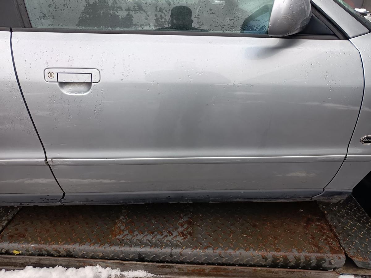 Audi A4 B5 original T&uuml;r vorn rechts Beifahrerseite Y7M Alusilber Baujahr 1996