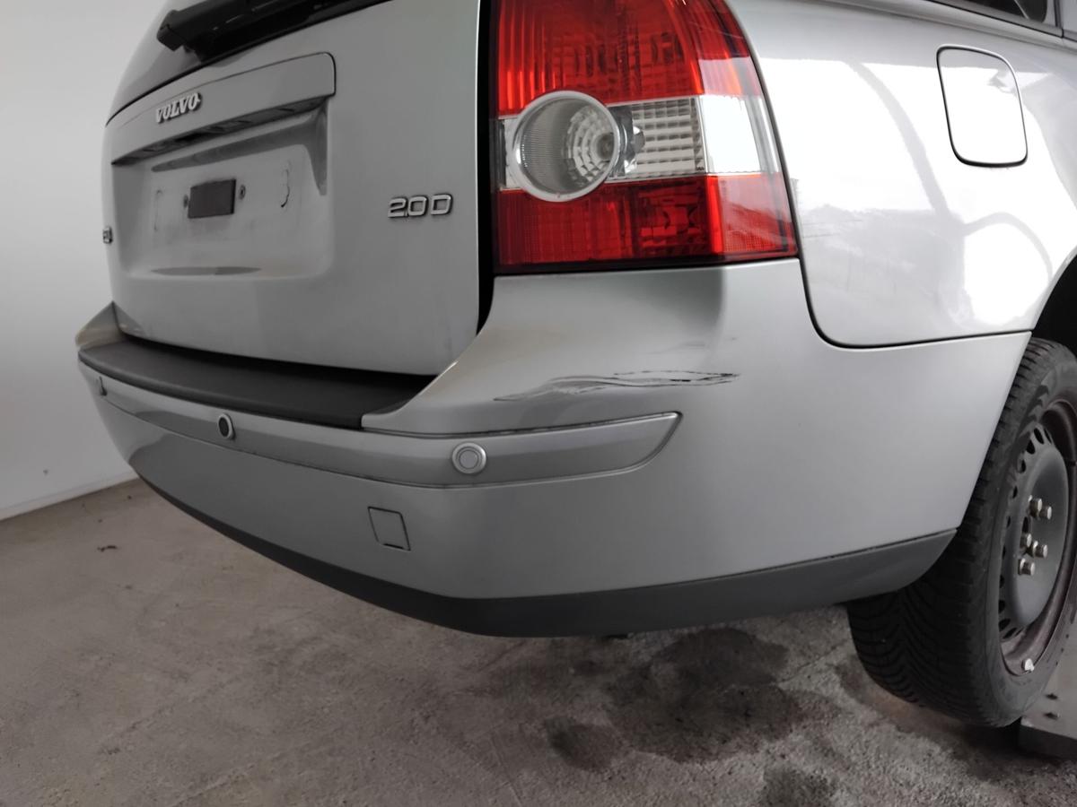 Volvo V50 II Kombi orig Sto&szlig;stange Stossf&auml;nger hinten 477 Electric Silber BJ2007