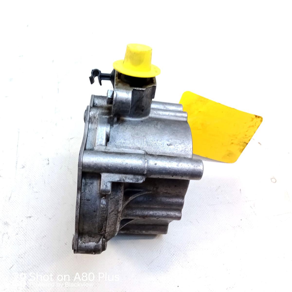 Audi A3 8P original Vakuumpumpe Unterdruckpumpe 06J145100B 1.8TFSI Bj.2010