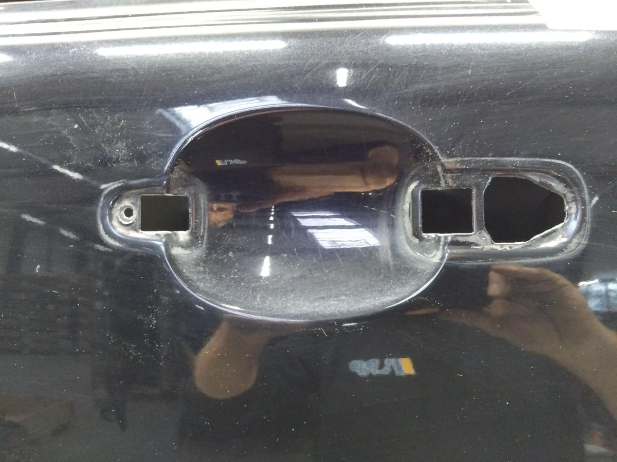 Volvo V70 III T&uuml;r vorn links Fahrert&uuml;r schwarzmetallic black sapphire Bj.2010