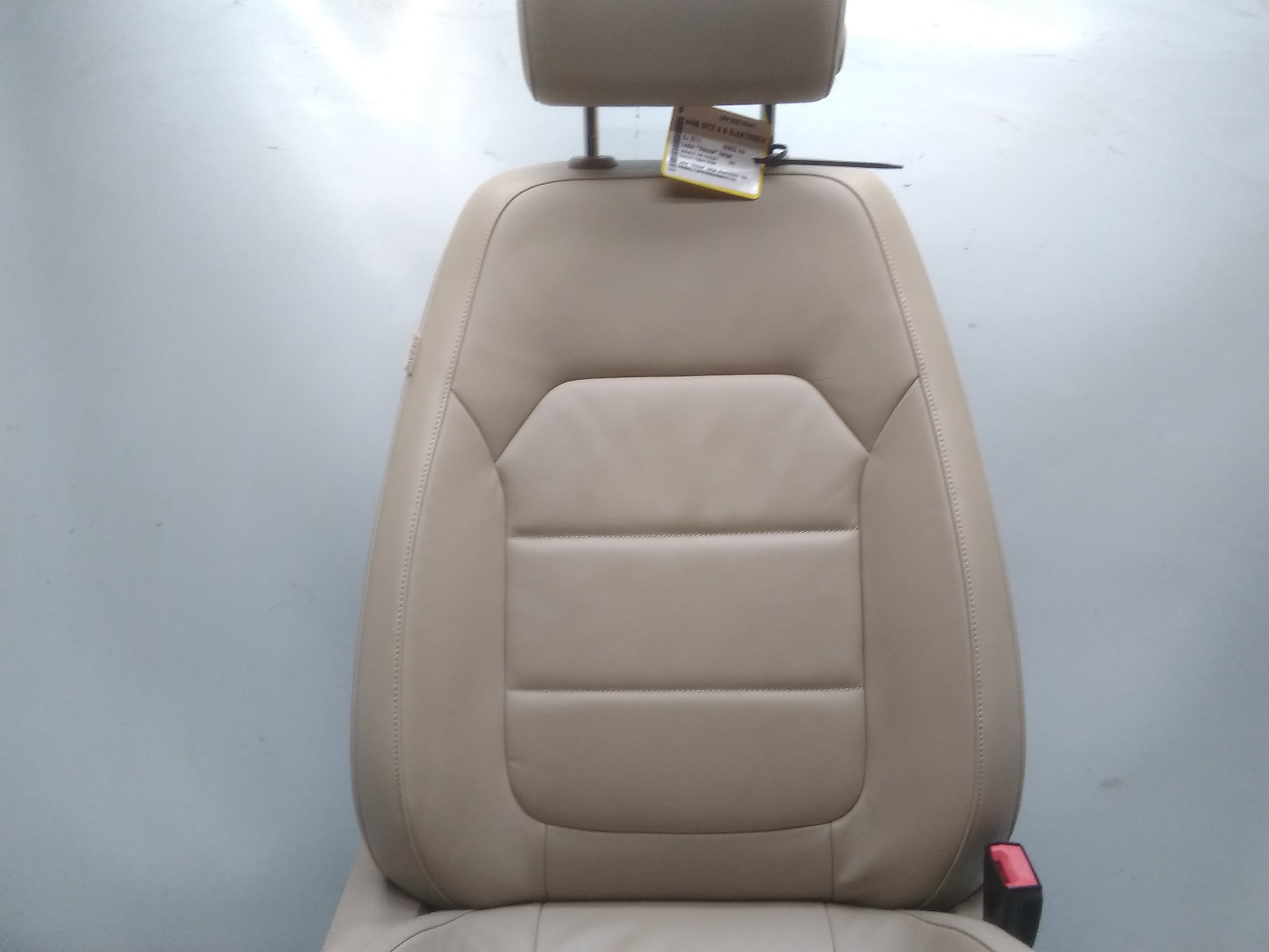 VW Passat 3C B7 Sitz Beifahrersitz rechts vorn BJ2011 3C8881106AC beheizt