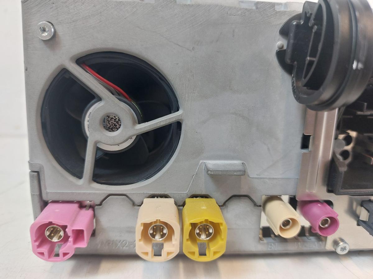 BMW 1er F21 M140i LCI Autoradio Radio Haupteinheit Mainunit Harmann Kardon
