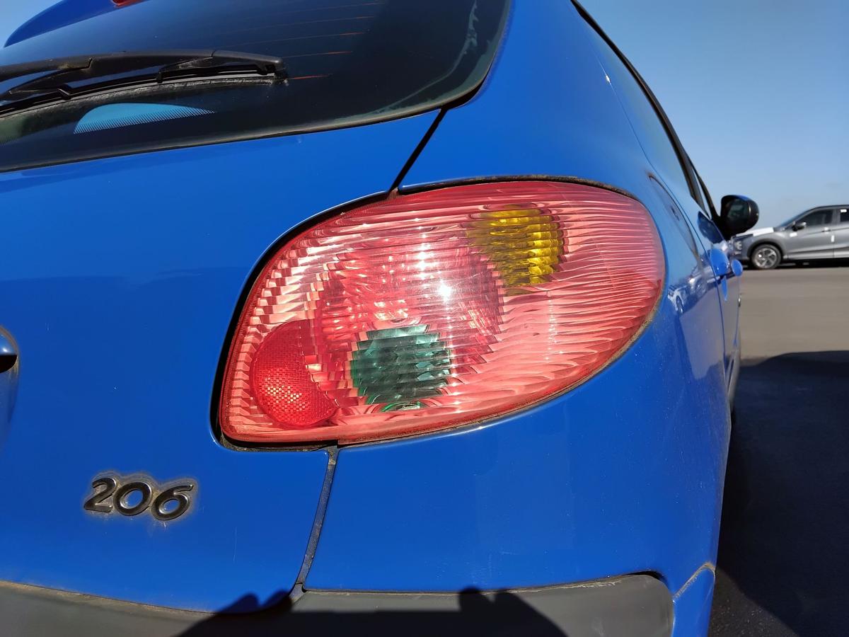 Peugeot 206 Facelift original R&uuml;ckleuchte Heckleuchte rechts BJ2005