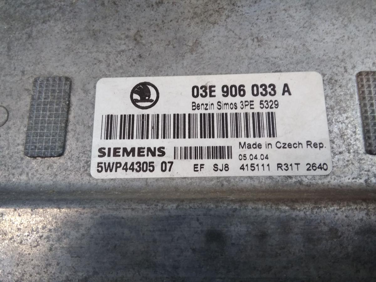 Skoda Fabia 6Y original Steuergerät Motor 5WP44305 03E906033A 1.2 47kw BJ2005