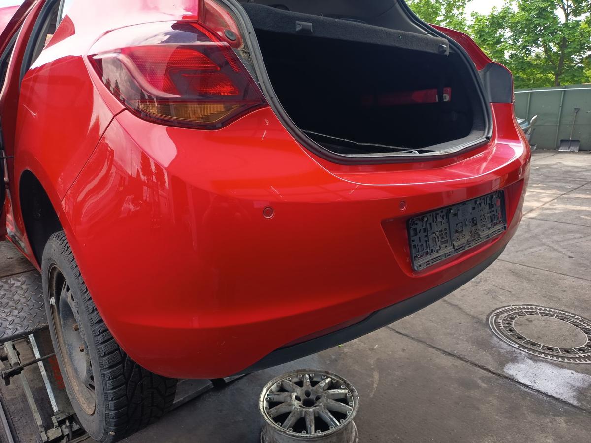 Opel Astra J Limousine Sto&szlig;f&auml;nger Stange hinten Heck Z50B Power red Bj 2010
