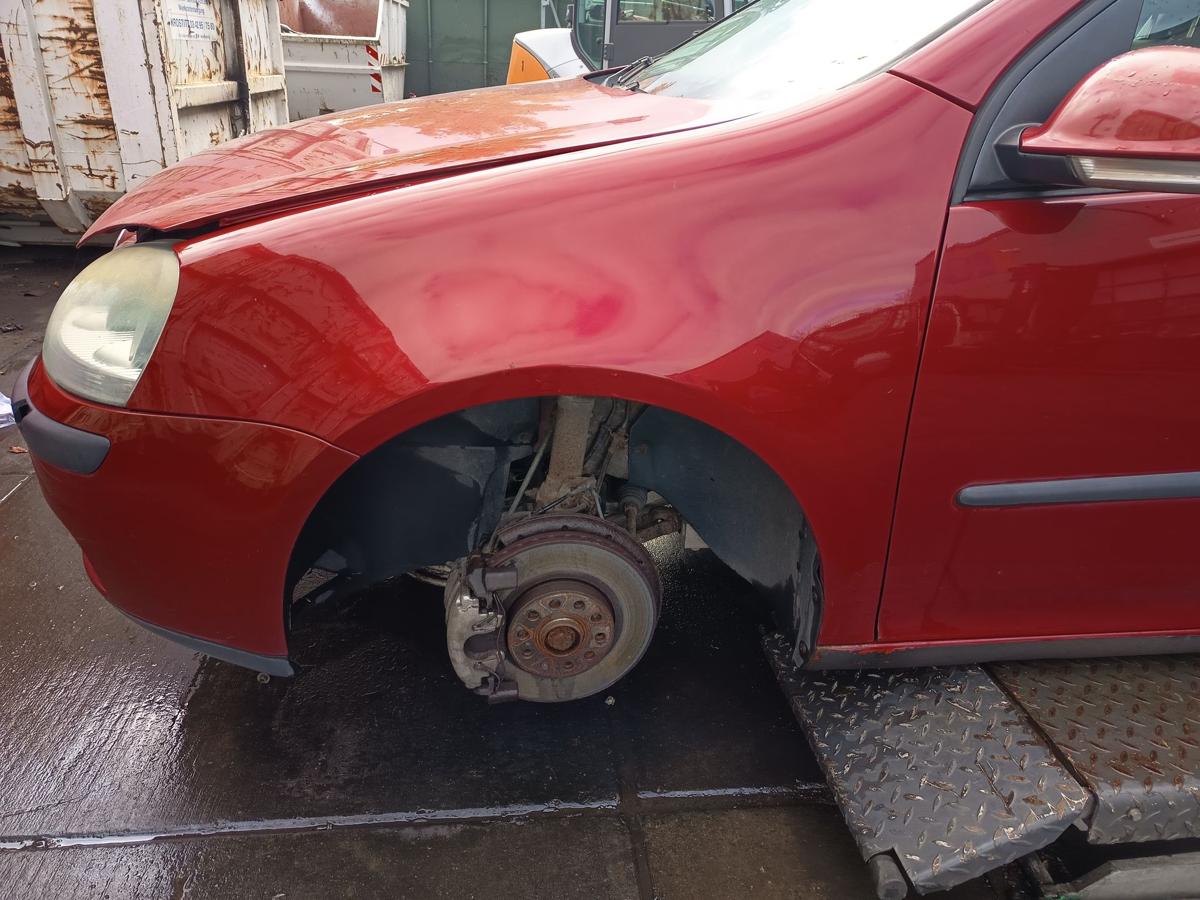 VW Golf V 5 original Kotflügel links LA3W Rot Bj 2003 VW Golf V 5 original Kotflügel links LA3W Rot Bj 2003