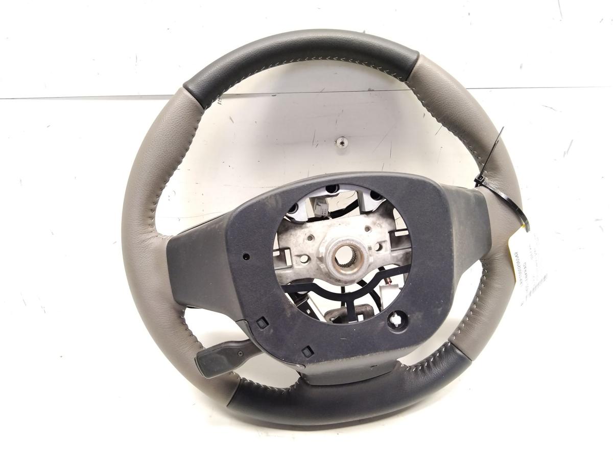 Toyota Yaris 3 Hybrid XP13 Phase 3 original Lederlenkrad schwarz grau Bj.2020