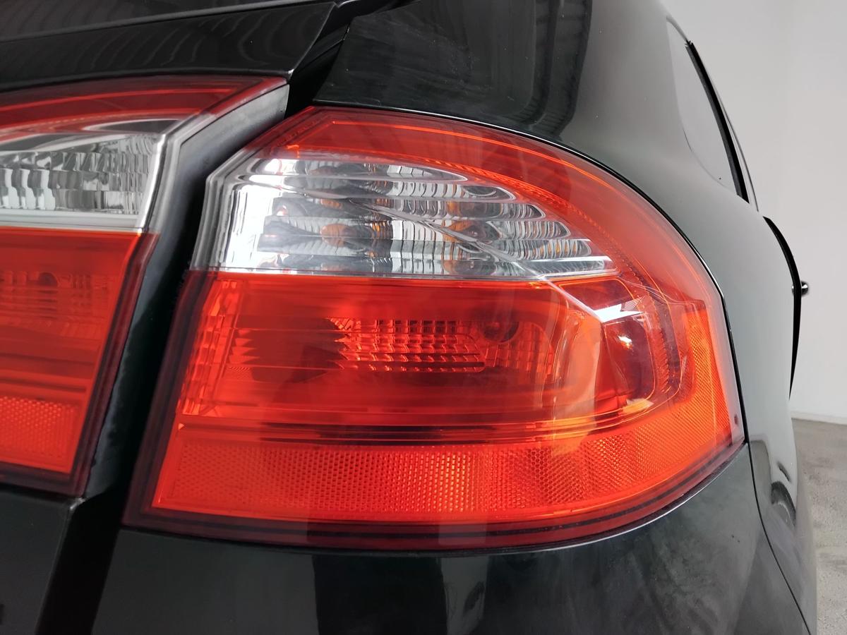 Kia Rio III UB original R&uuml;ckleuchte Heckleuchte rechts au&szlig;en BJ2012