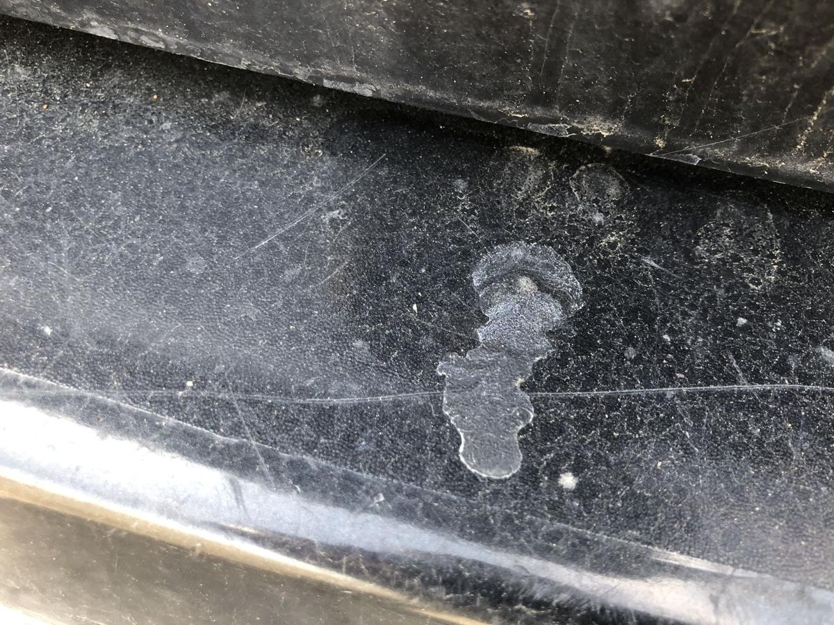Dacia Duster 1 Typ HS Sto&szlig;f&auml;nger hinten Hecksch&uuml;rze NV676 Noir Nacre schwarz