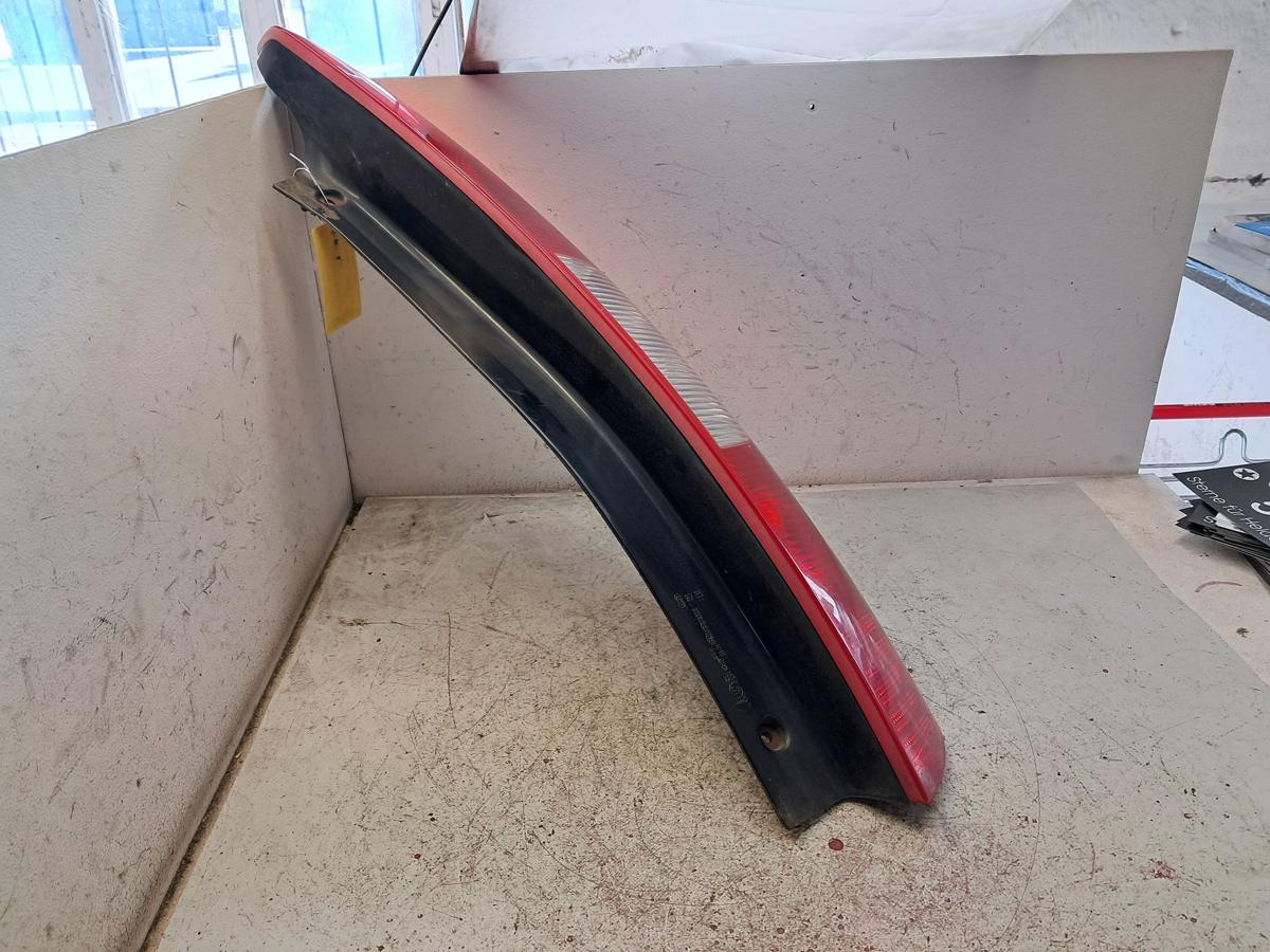 Mitsubishi Colt Z30 5-t&uuml;rig original R&uuml;ckleuchte Schlussleuchte rechts BJ2006