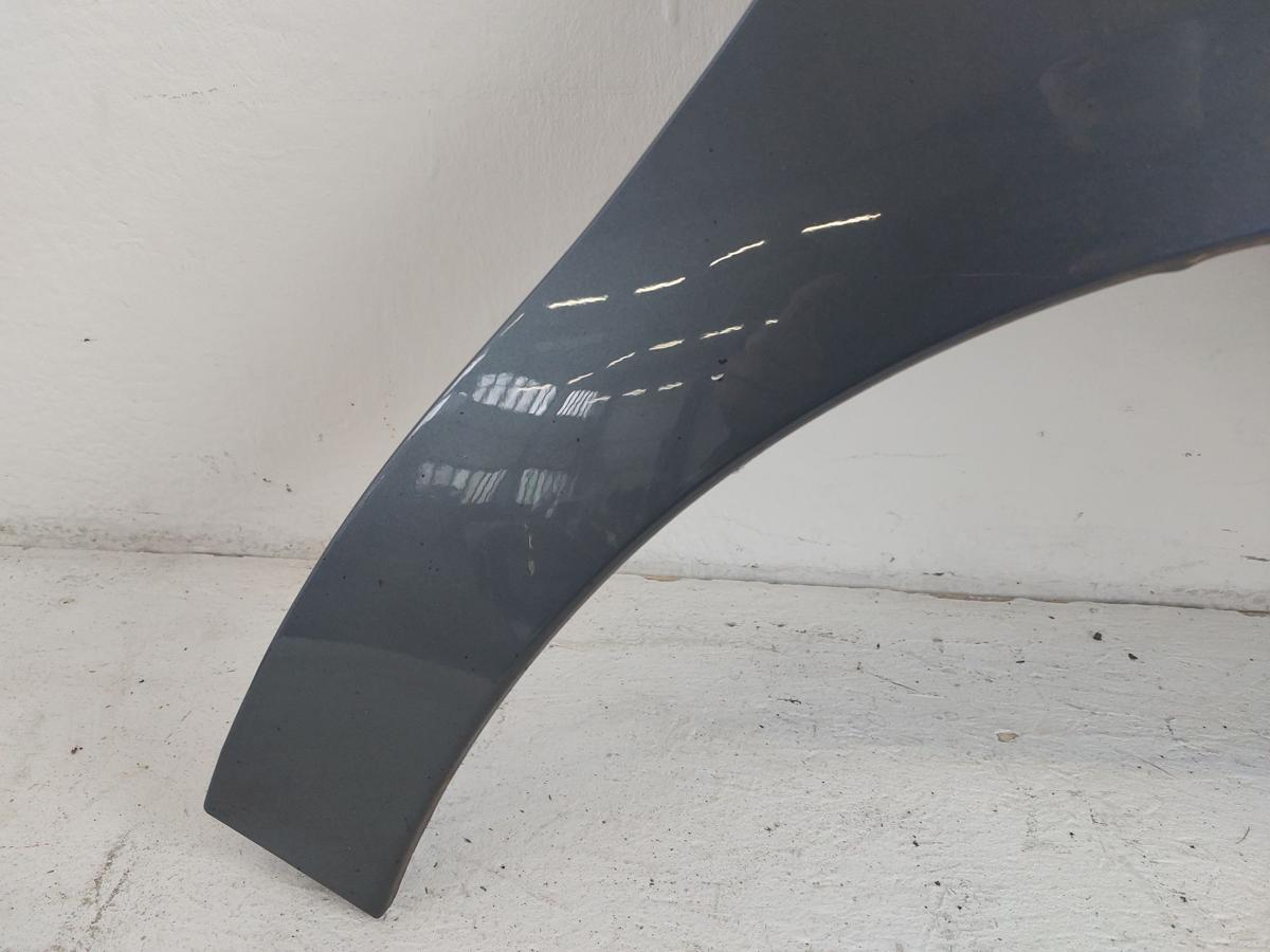 Citroen DS3 Sport Chic Kotfl&uuml;gel vorn rechts Beifahrerseite KTH Thorium Grau