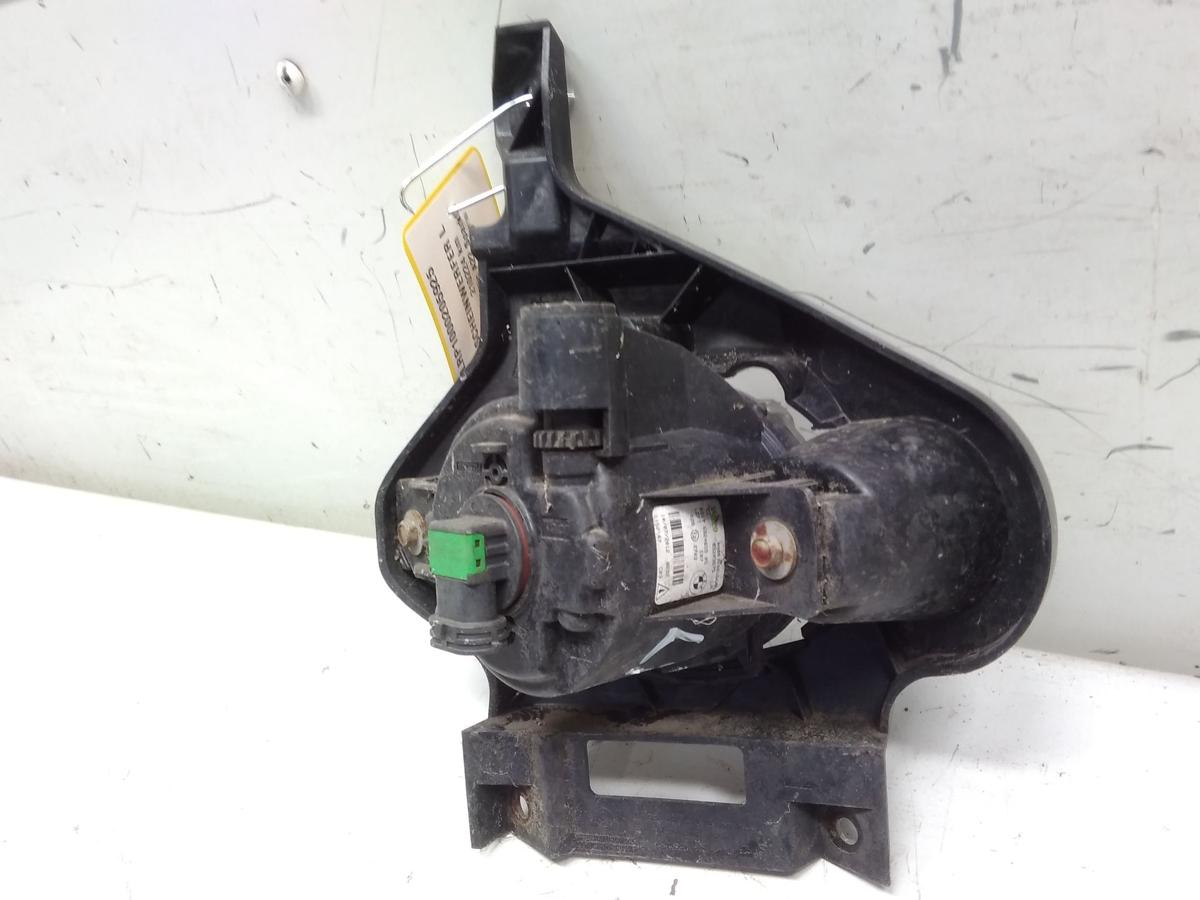 BMW 1er E87 E81 original Nebelscheinwerfer links mit Halter Valeo Bj.2005