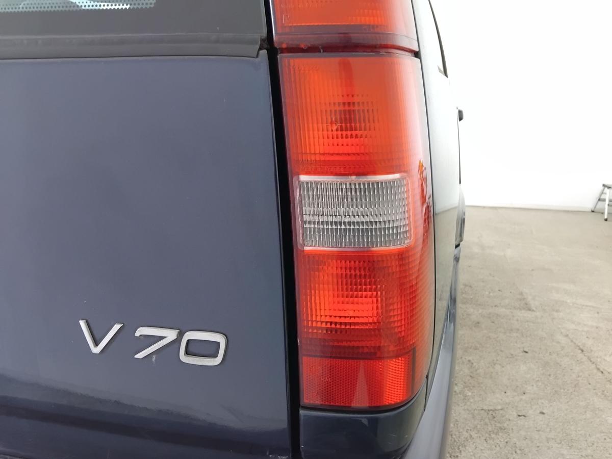 Volvo V70 Kombi original R&uuml;ckleuchte Heckleuchte rechts unten BJ1999