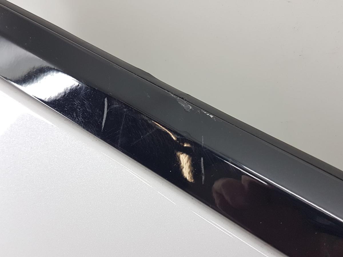 Tesla Model X T&uuml;r vorn rechts in PPSW White Water Pearl Bj22 Rohbau