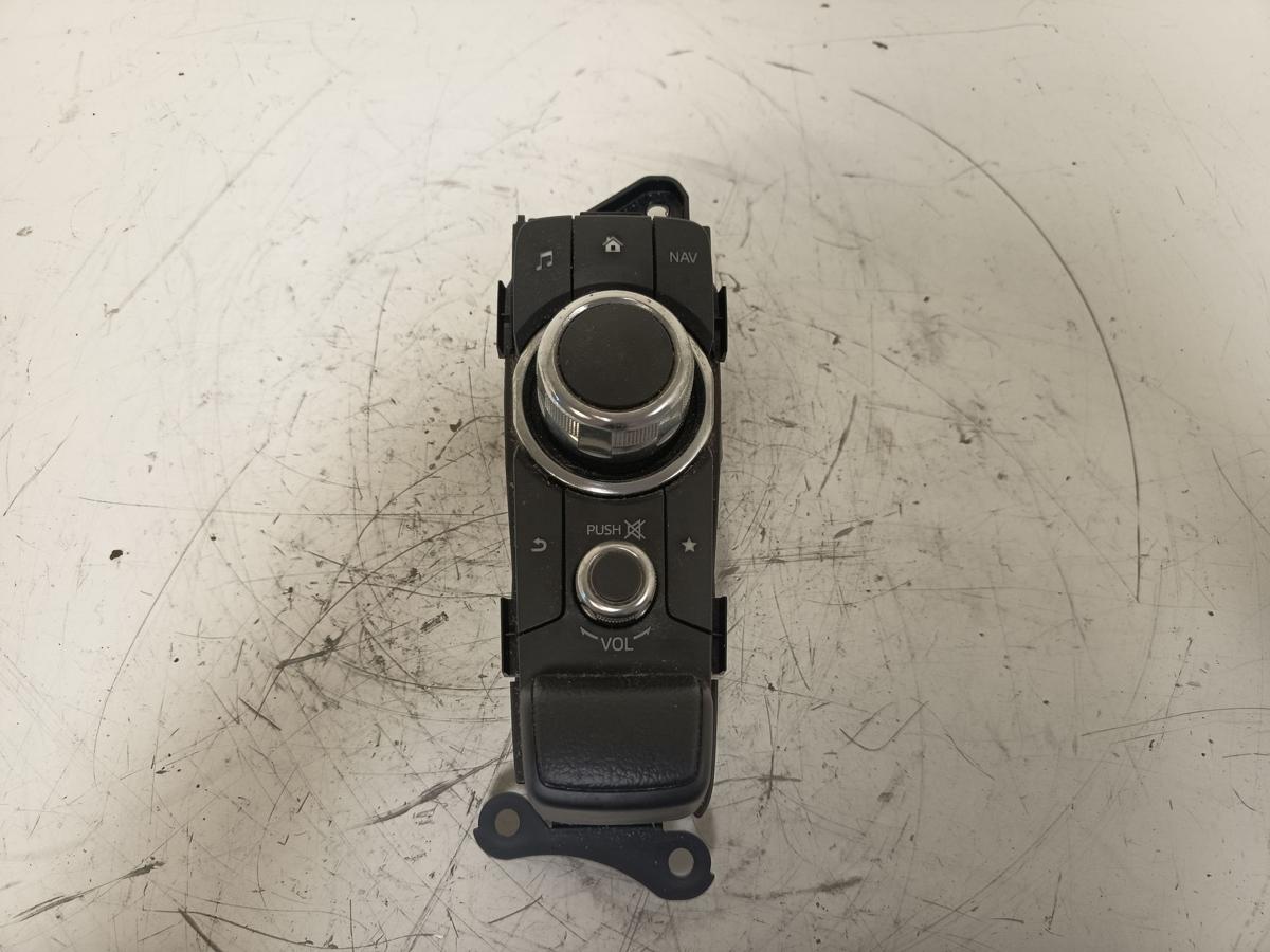 Mazda 2 DJ orig Bedieneinheit MMI Radio/ Navi DB5J66CMO Bj 2015