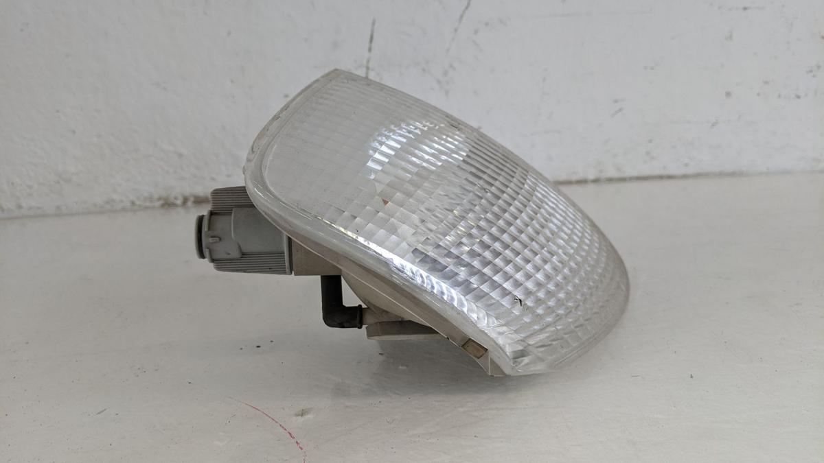 Blinker Blinkleuchte Blinklicht vorn links weiss Seitenblinker VW Passat 3B