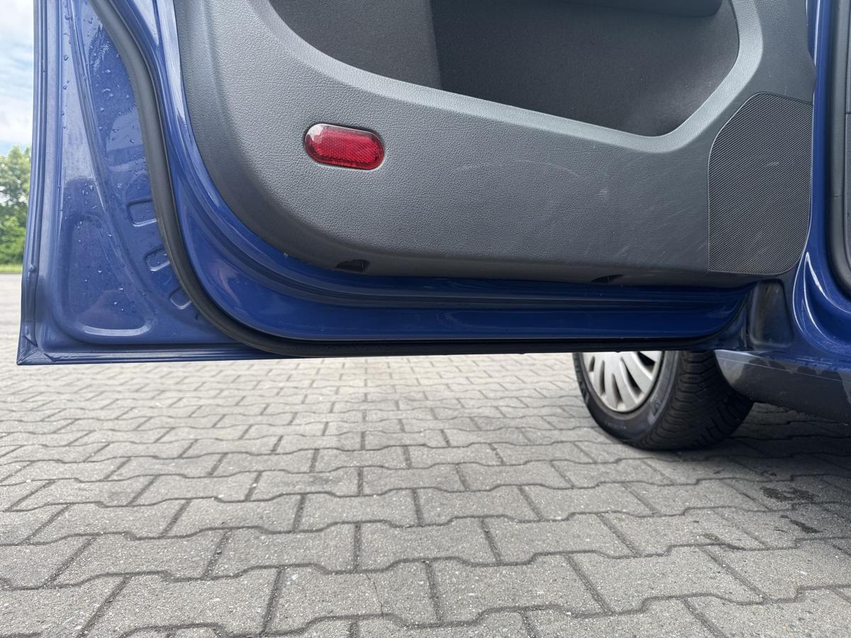 VW Touran 1T original T&uuml;r vorn links LL5M Indienblau Rohbau Bj.2008