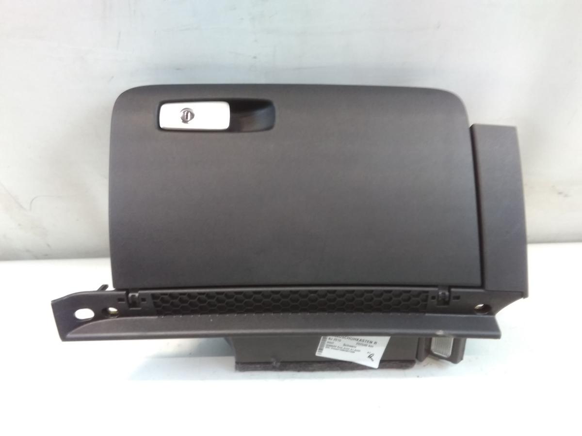 Audi A1 8X original Handschuhfach schwarz BJ2010