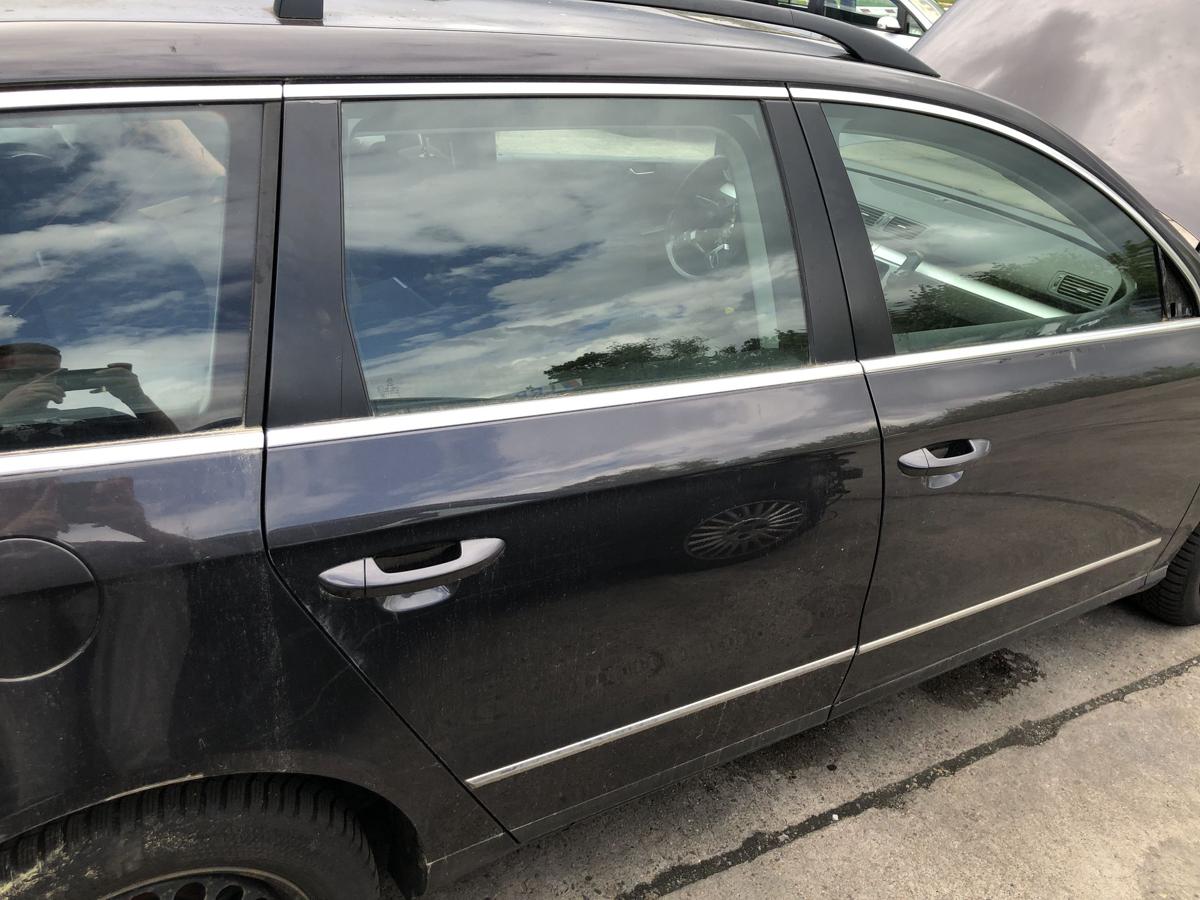 VW Passat 3C B6 Variant T&uuml;r hinten rechts Fondt&uuml;r Kombi Rohbau LC8Z Moccabrown
