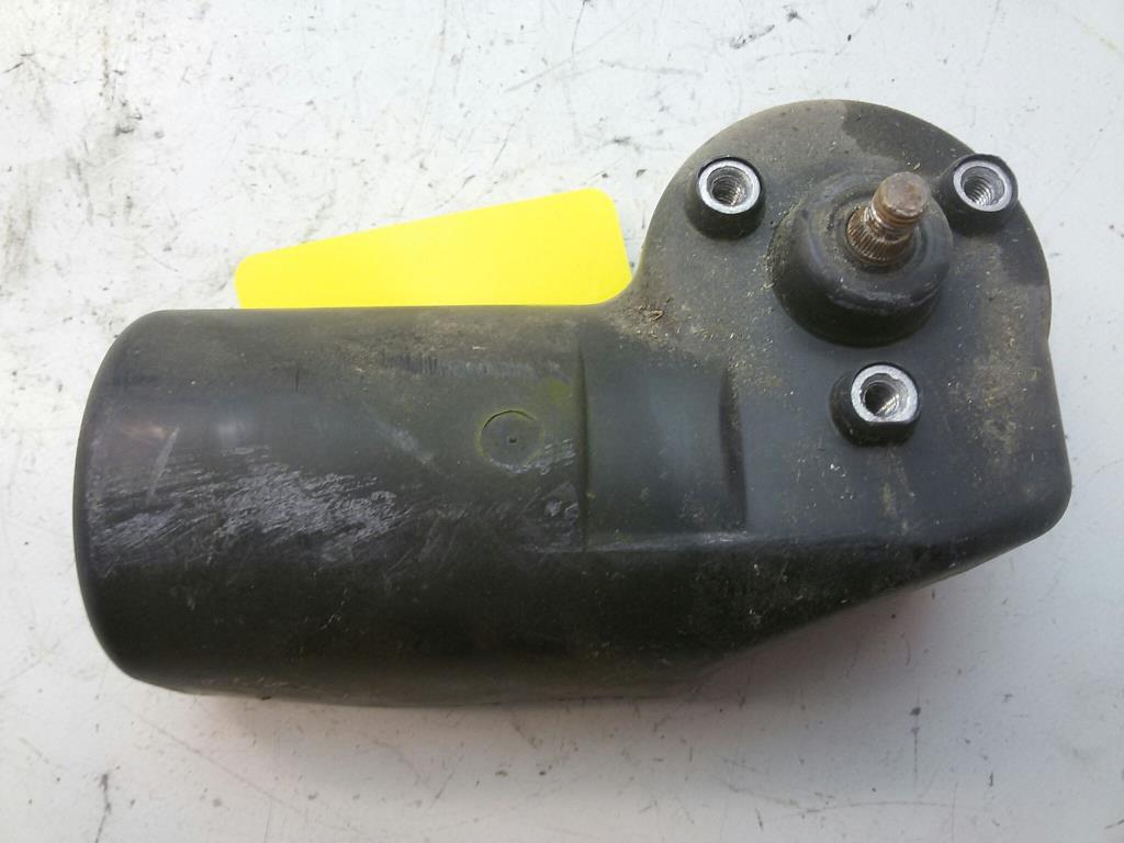 Ford Ka original Wischermotor vorn 0390241136 BJ2002