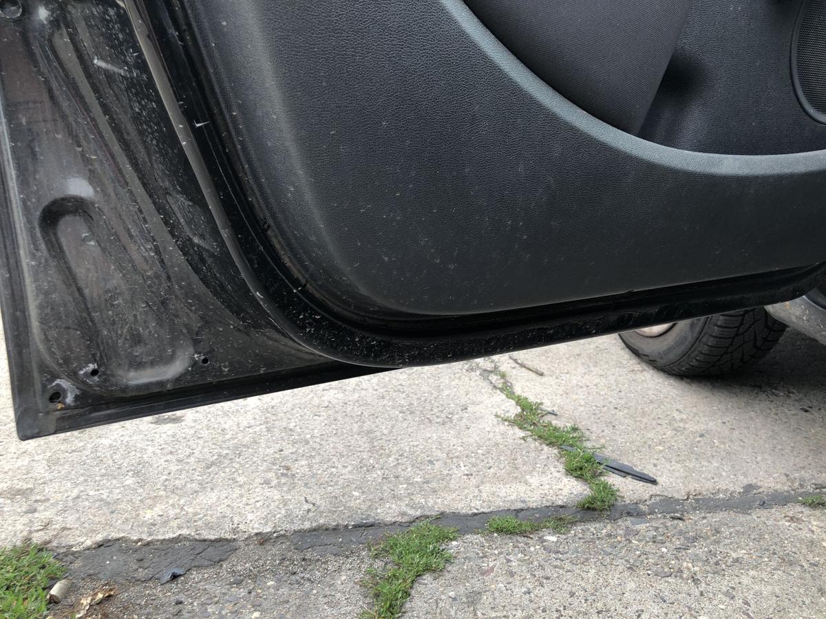 Renault Clio 3 III Grandtour T&uuml;r vorn links Fahrert&uuml;r Rohbau NV676 Noir Nacre