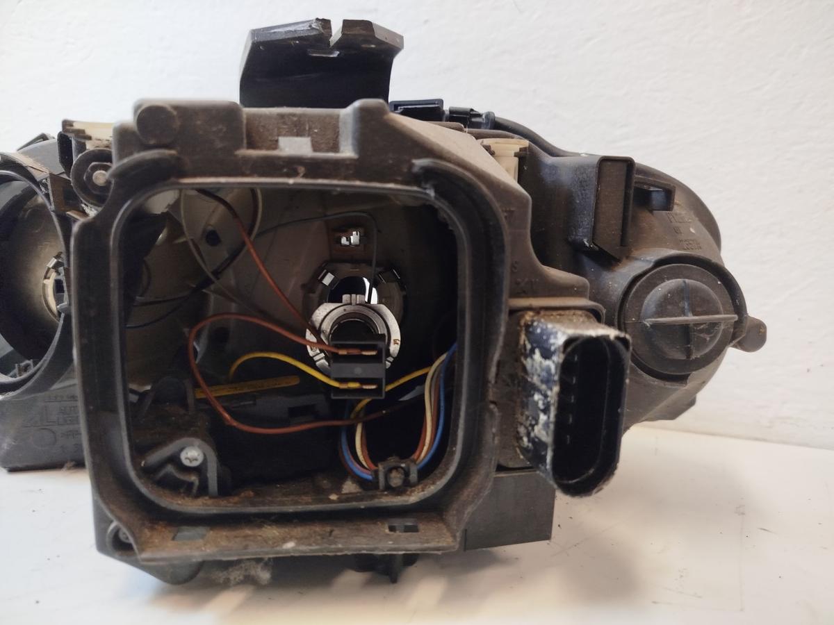 Audi A3 8P bis 2005 Scheinwerfer rechts Halogen Tr&uuml;b Frontscheinwerfer OEM