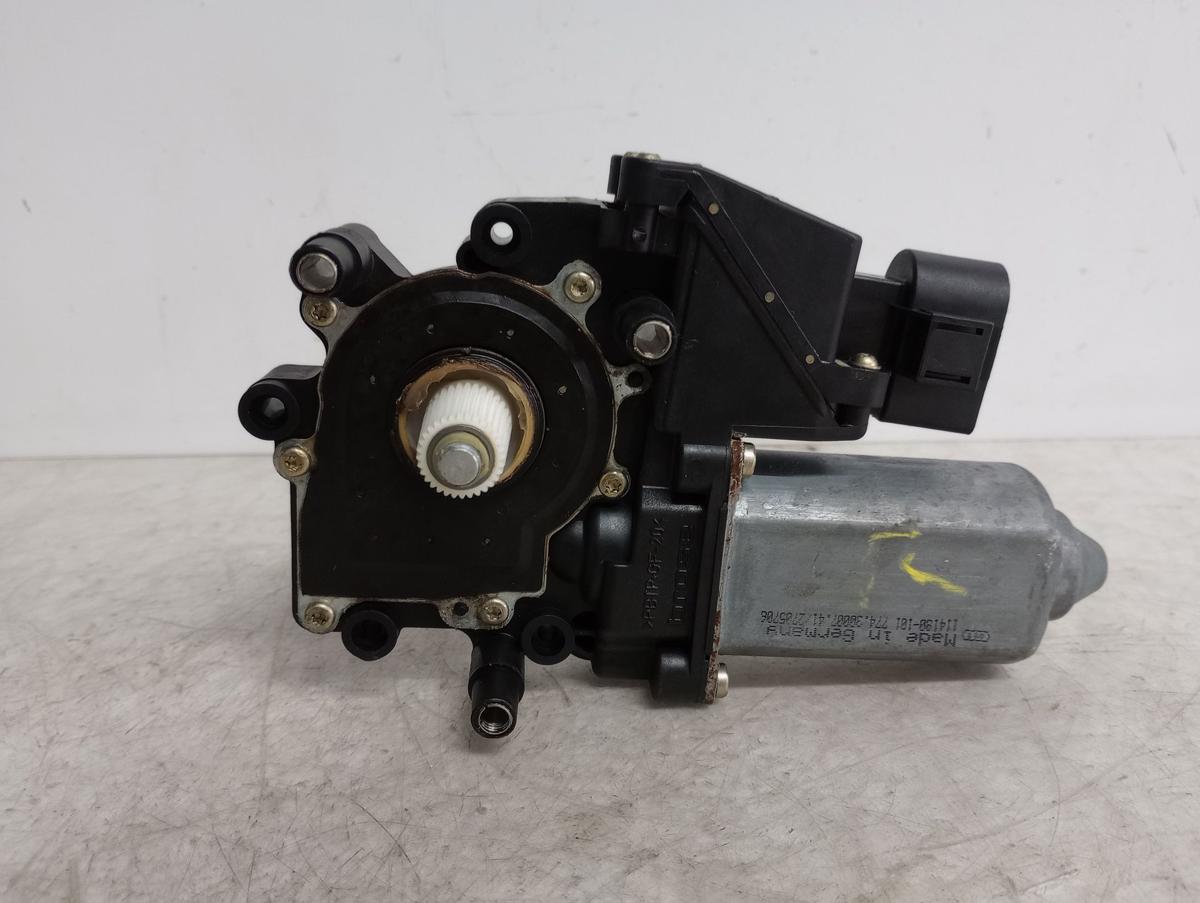 Audi A3 8L 3 Türer orig Fensterhebermotor vorn rechts Beifahrer 8L3959802 Bj 97