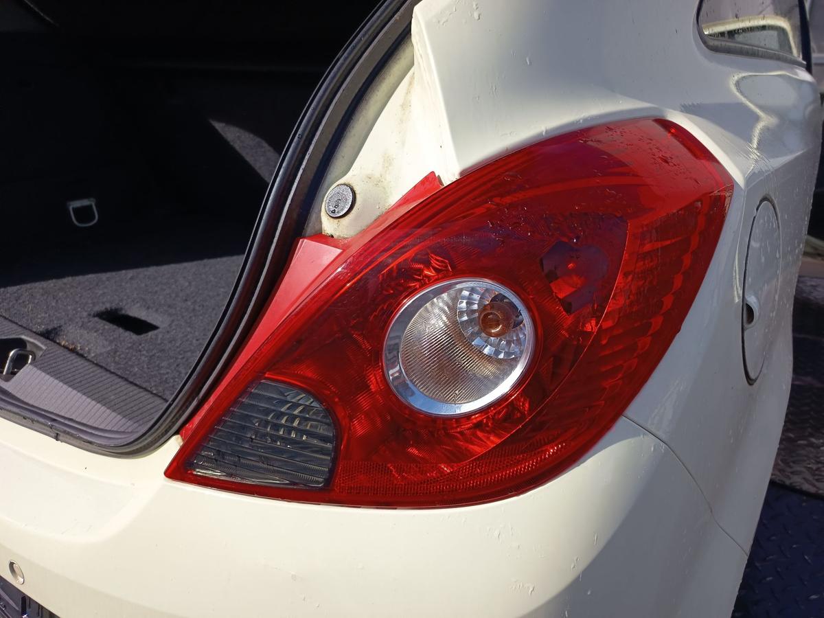 Opel Corsa D 3t&uuml;rer original R&uuml;ckleuchte rechts Heck Schluss Licht Bj 2012