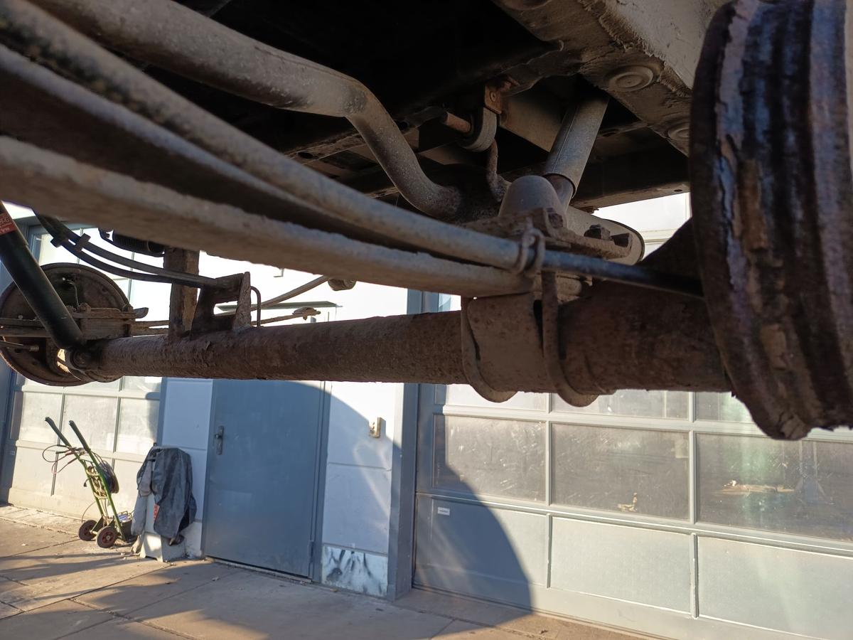 VW Caddy 9K original Hinterachse Tr&auml;ger trommelgebremst 164tkm Bj 2003