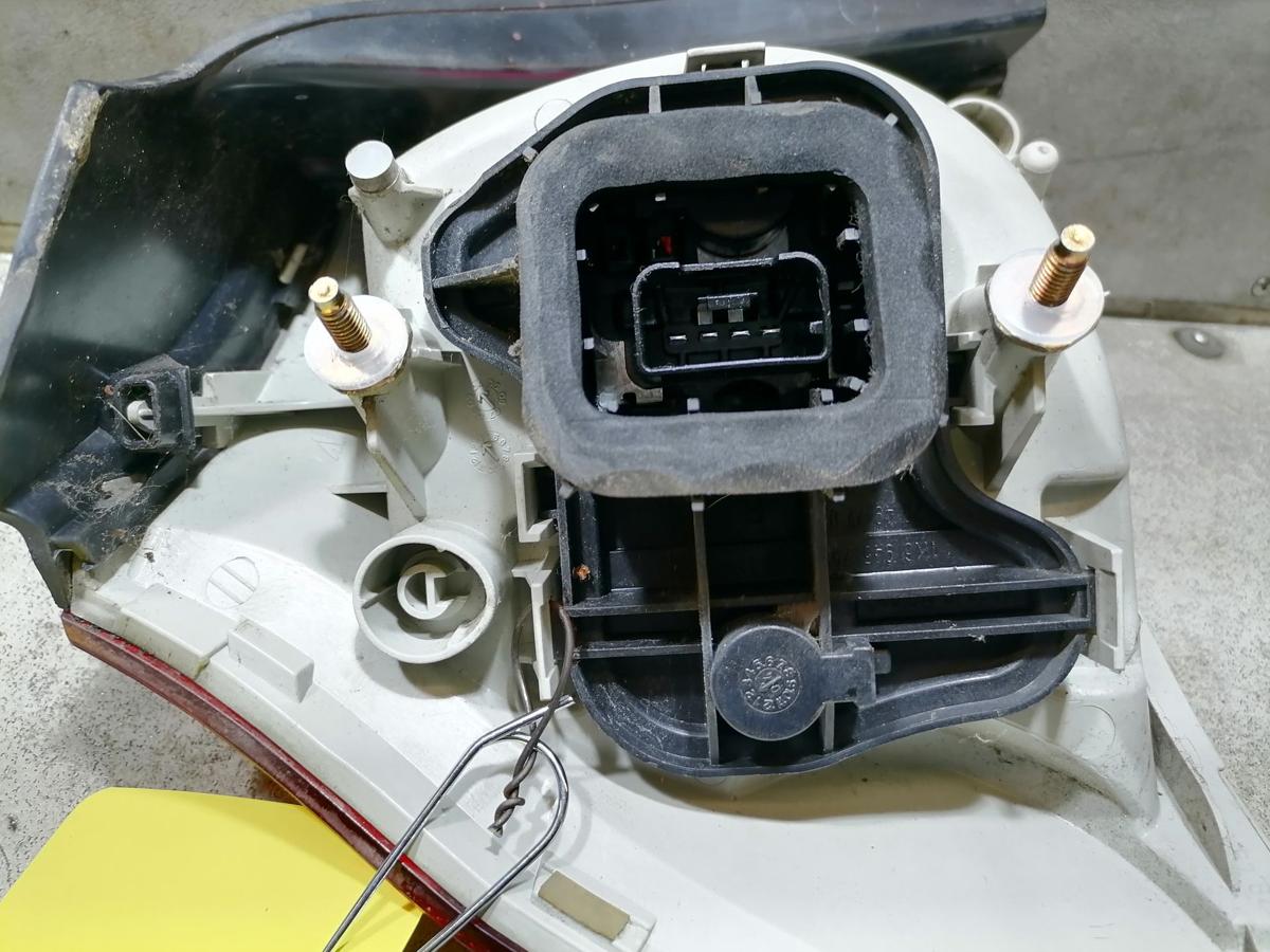 VW Golf 5 original Rückleuchte Schlussleuchte rechts Fließheck Bj.2004